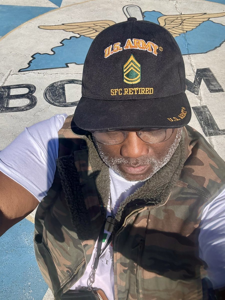 NotFma's tweet photo. Louisville Kentucky Bowman Field Air Show / Car Festival 2026 

Our 30th Anniversary Celebration Week

Met also Anniversaries celebrators https://t.co/5WIOWFRYav