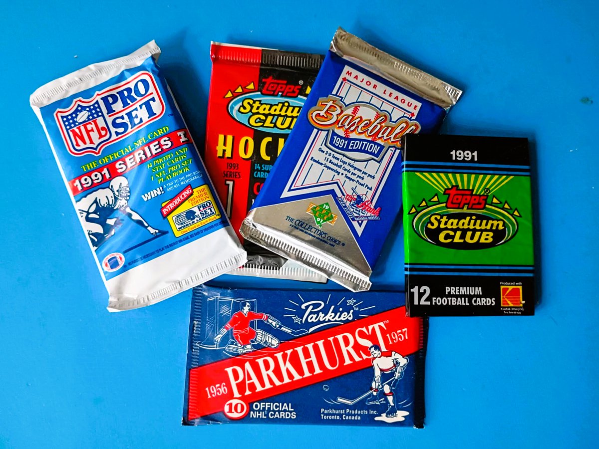 Fargo_Trading's tweet photo. 🚨 #GIVEAWAY ALERT🚨 Chance to win 5 Elite unopened packs of JUNK WAX! This opportunity doesn't come along every day. Any hockey fans?
Like or RT to enter for a chance to win!
You get the packs plus you get the 6 bonus free hockey cards and you also get 2 FREE bonus custom Fargo Trading cards. I will notify the winner some time next week,  and if/when you win just go to our website and choose the two cards you would like to have along with your junk wax etc! There will be a first place winner for the items mentioned above and a few random cards for the 2nd place winner. In the meantime you can check out our website https://t.co/gcfBBH41Ic @RyanHageman33 @ChickenMan3010 @JasonBrown34468 @JohnnyBlade6998 @GSausionis @phinsare1 @chevy_guy8213 @ejholmes76 @Out_o_wack_chef @hands916 @espn1cardsebay @QuixiasRikas @gaskill_grant @DanKeeling21 @cardtrader86525 @OneMansJunkWax @MrBelvitch @MadDogBucs76  @jb8cards @Mitchk4Hobby @coachcreag @GamePlanOptimal @lurehound777 @MrBelvitch @TexasTexas91859 @Ob1JohnKenob1 @LMiles64 @wadeboggsfan @BobHowellUSA #TheHobby #CardCollection #CardsILike
