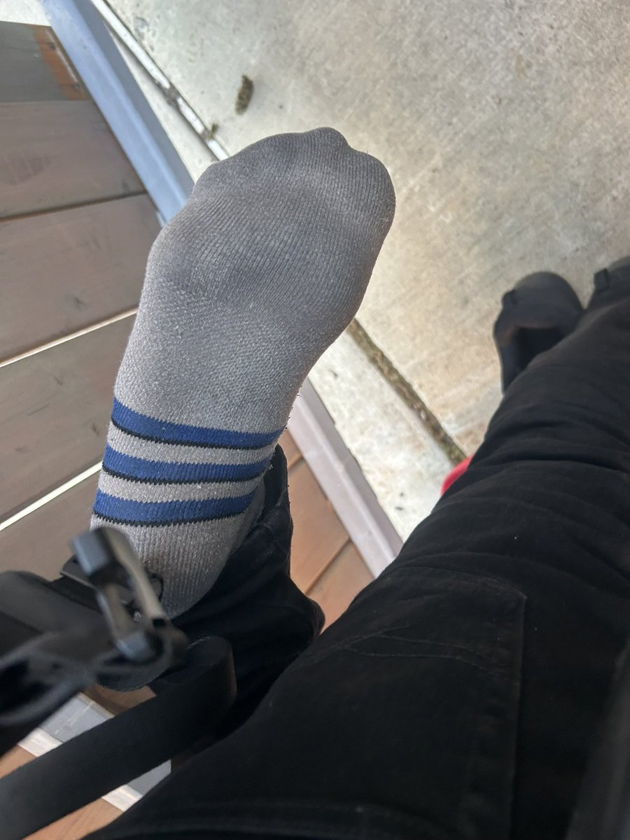ThaYoungHungOF's tweet photo. On a run right now . Stopped to show you guys the half way progress 🥵 hmu send me your $ 
#findom #cashgod #findomcashgod #findomalpha https://t.co/FwWR9JcBwE