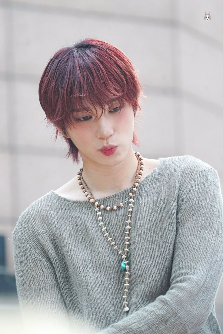 terri_s95's tweet photo. walk with me here... fluffy messy hair... blushy look... omegas... https://t.co/LizVEtOWlH