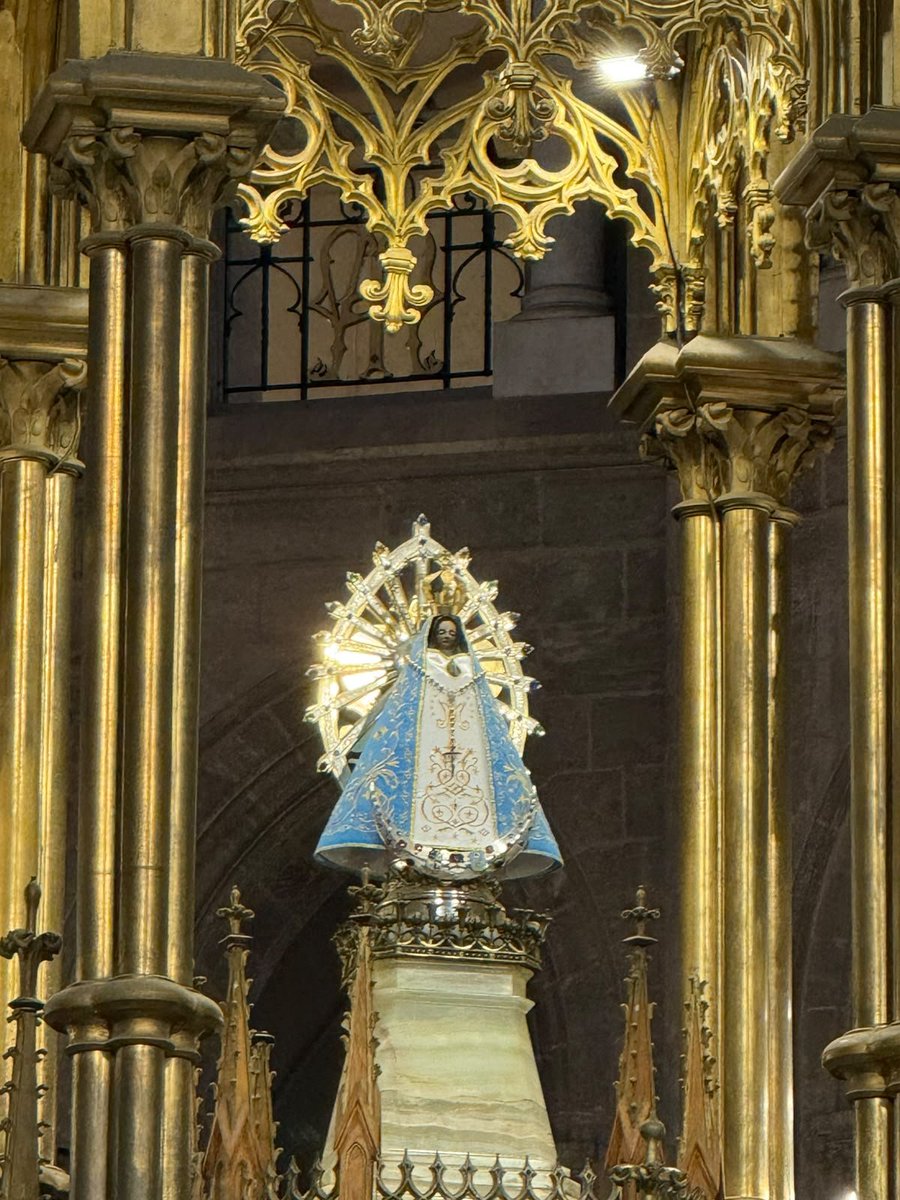 Canken7's tweet photo. Virgen de Lujan te pido por la ARGENTINA 🇦🇷🇦🇷🇦🇷 https://t.co/UNoUStPnul