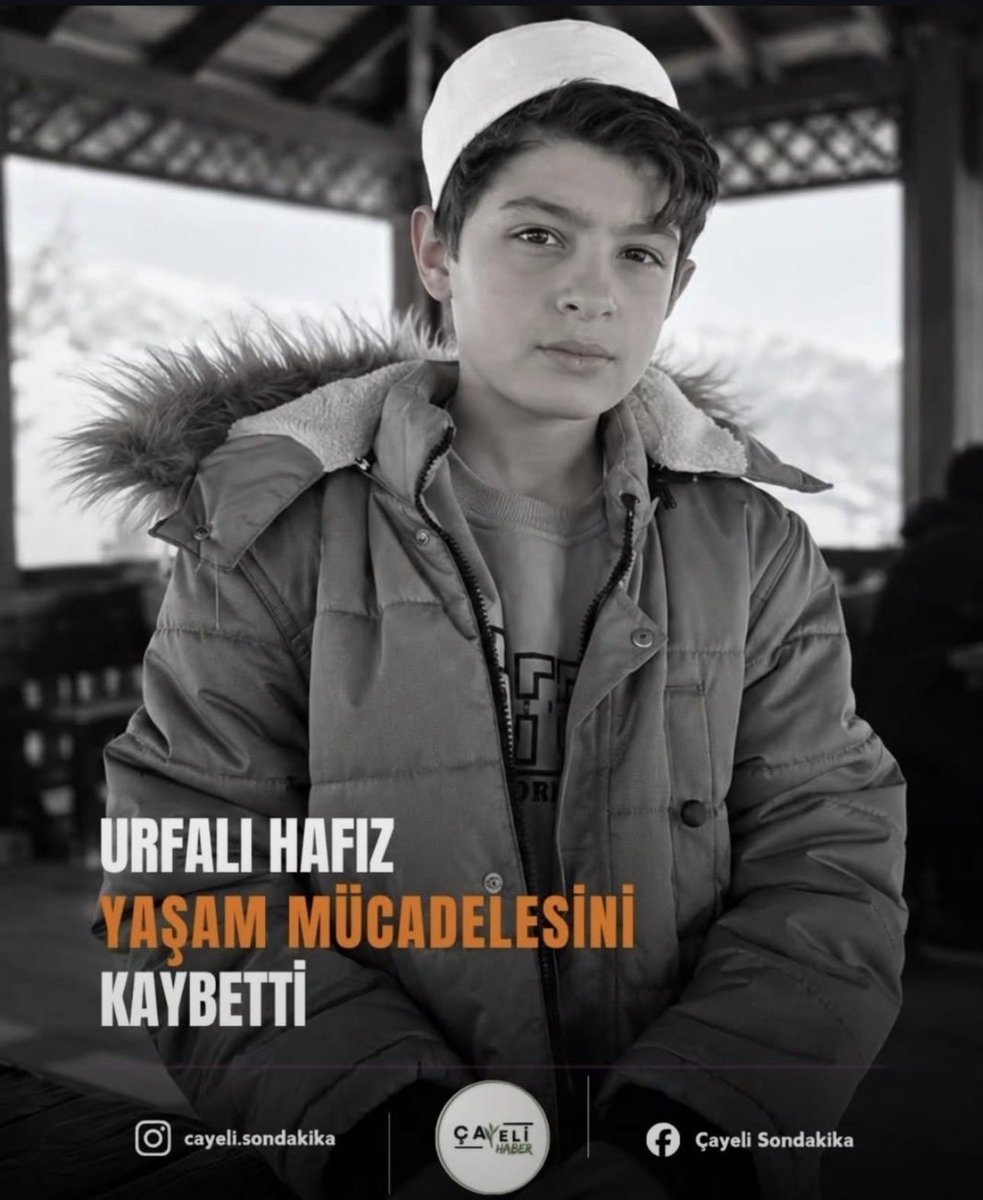 SabriAmca1453's tweet photo. 🟥 13 yaşındaki Urfalı hafız Enes Özaslan, hafızlık eğitimi için gittiği Rize’de geçirdiği trafik kazasında hayatını kaybetti.

Rabbim rahmet eylesin Ruhuna Fatiha 🤲🤲🤲 https://t.co/PhKT1WlxPA