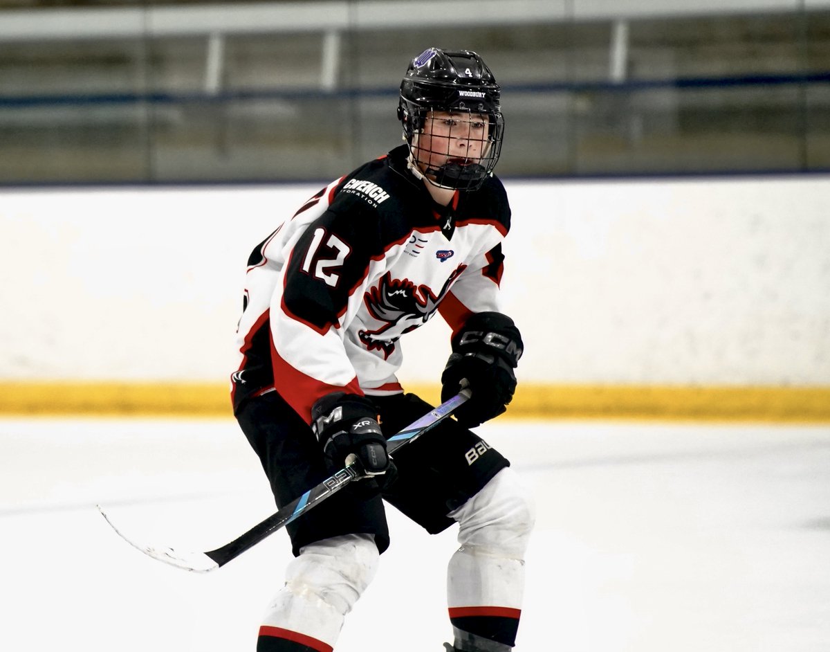 YouthHockeyHub's tweet photo. HP14 Playoffs 
Boys Tier I Semifinals 

FINAL: Shattuck-St. Mary's 7, Moose 1 

SSM: Clark (2), Maruk (2), Talapila, Zuccaro, Graves 
MOOSE: Bogut 

Moose hang with SSM for a period, then Sabres put three on the board in P2 and P3 for victory https://t.co/pjm7vg3D0k
