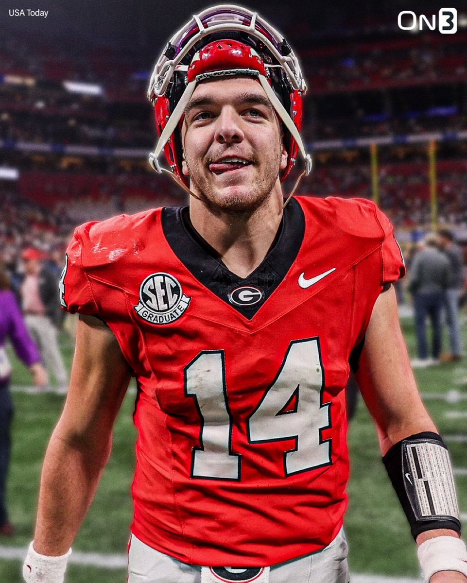 PeteNakos's tweet photo. Georgia QB Gunner Stockton through 5 games:

77 of 102
1,049 yards
13 TDs to 1 INT

https://t.co/0Oaa5xSrd0 https://t.co/gwpLaEcGIu