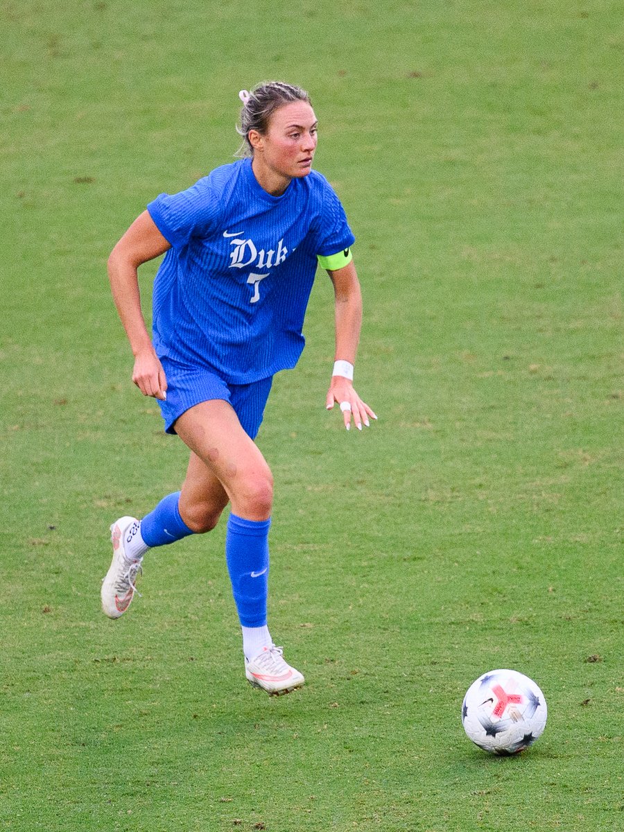 DukeWSOC's tweet photo. At the half. 

Duke 0, Cal 1 https://t.co/9jzHi6A33j