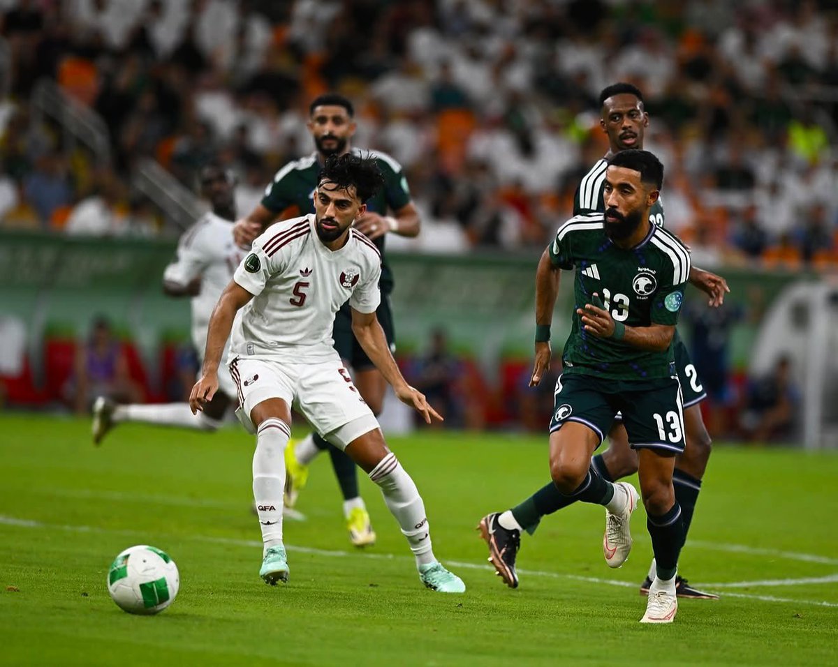 nawaf_buwashal's tweet photo. إلى النهائي بكل فخر 🇸🇦
 مبروك للوطن هذا الانتصار، شكراً لجمهورنا العظيم اللي كان خلفنا في كل لحظة، دعمكم هو سر قوتنا، وموعدنا في النهائي بإذن الله 🏆💚

#السعودية_قطر 
#خليجي٢٧ https://t.co/t7JphfNC71