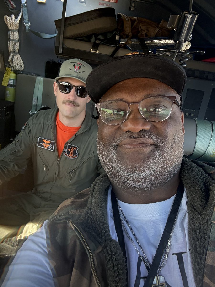 NotFma's tweet photo. Jackie’s in the captain position and I am in copilot position at 2026 Bowman Field Festival on Louisville Kentucky https://t.co/PCVdD40O70