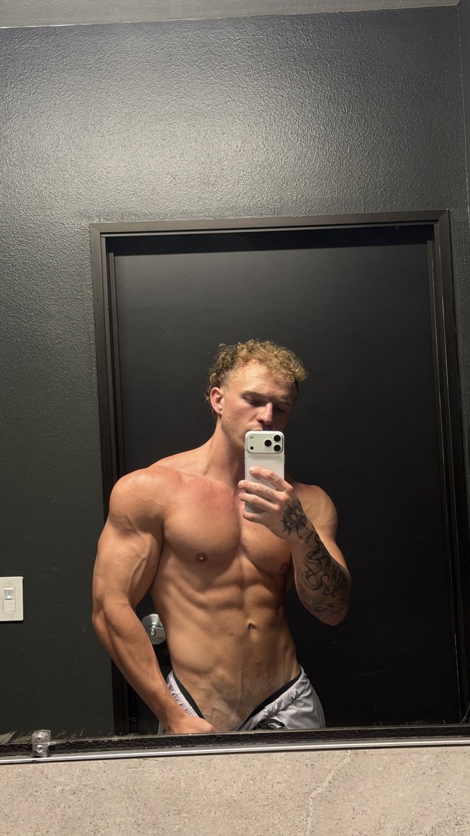 mastertrev0r's tweet photo. Time is ticking… GET IN MY DM’s NOW https://t.co/RNuyDPfyiu