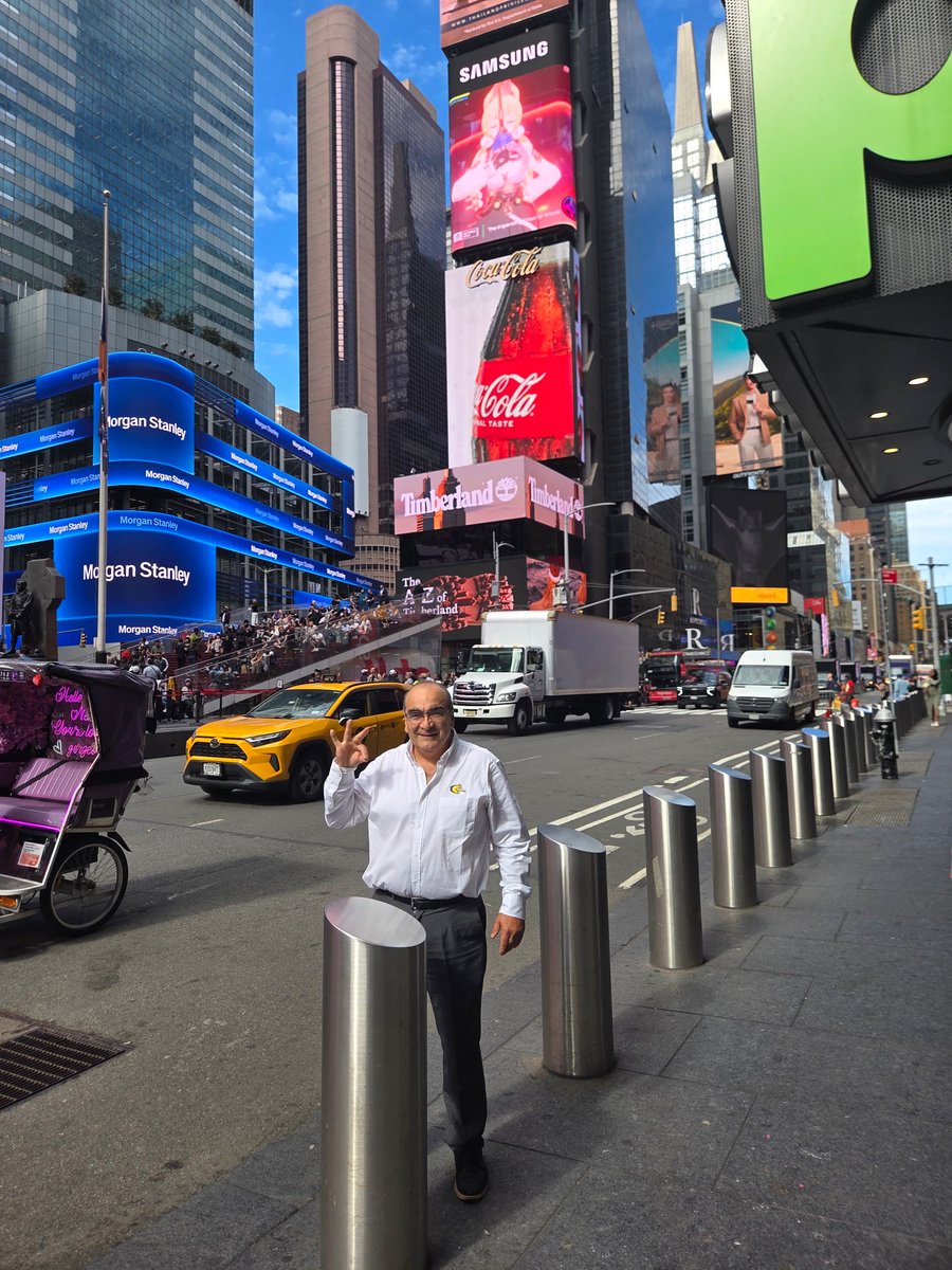 Midland_College's tweet photo. A Chap in Times Square?! 🗽 MC Maintenance Technician Antonio Erazo is representing Midland College all the way in NYC! Of course, he had to throw up the Chaps sign. #ChapsAroundTheWorld https://t.co/uJB8dbKrHv