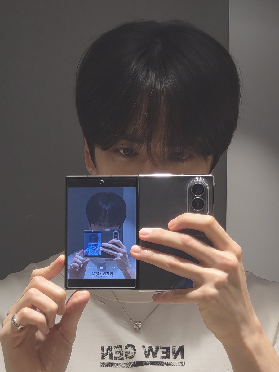 deobimom's tweet photo. #YOUNGHOON #영훈 sent this photo ♡ https://t.co/mXs27M5Z3e