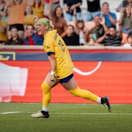 saltcityfc's tweet photo. 90' +6 | That's a BRECKEN MOZIN-GOAL!!!

#LOUvUTA x 1-1 https://t.co/A0BvLa91Vk