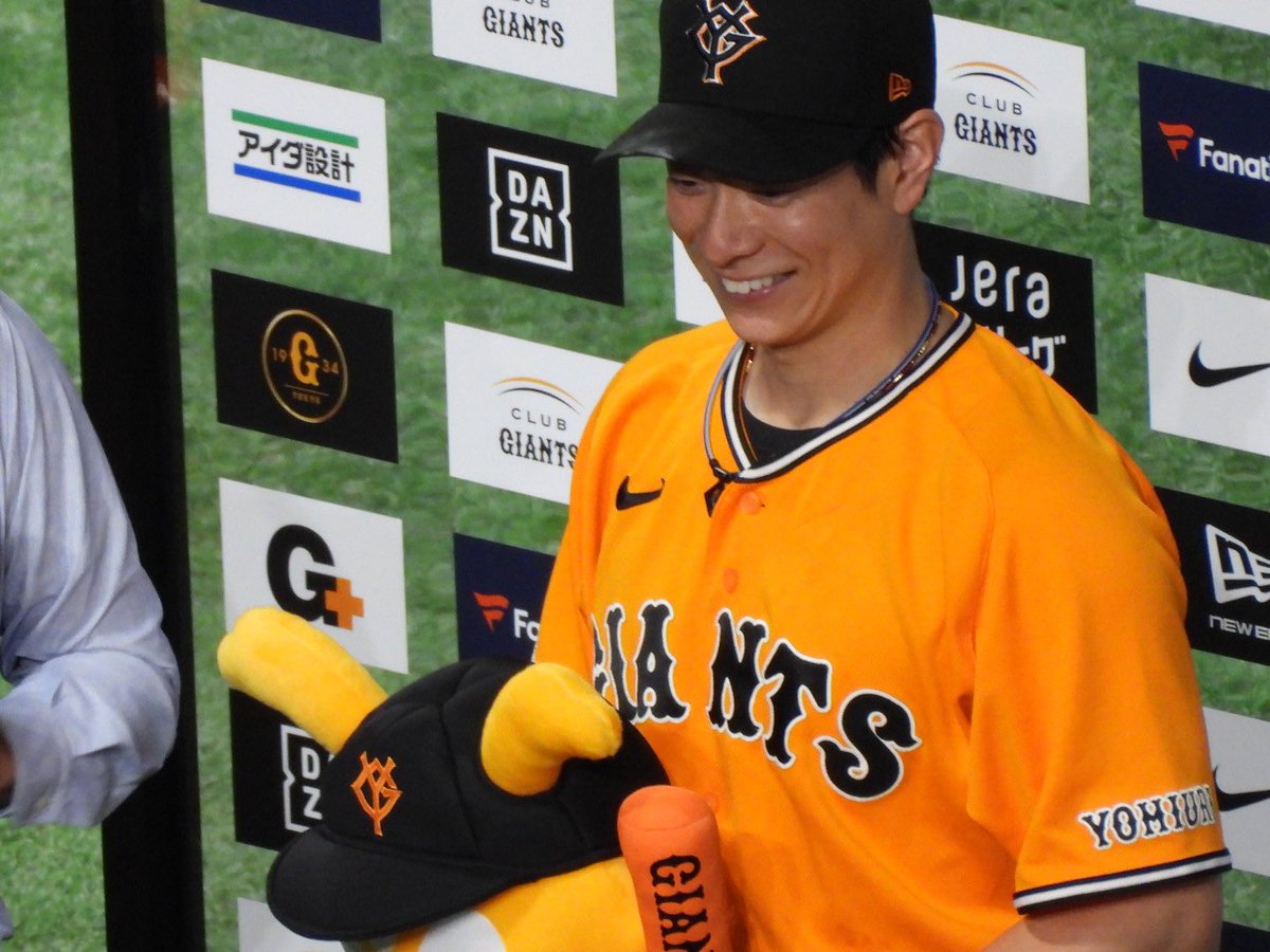 hiyo55_'s tweet photo. 剛さんがジャイアンツに来てくれて、剛さんのいろんなプレーがみれるのが本当に楽しかった🥺楽しそうに野球するところとか、キラッキラの笑顔のヒロインが印象的で、そこも剛さんの魅力だなぁと💭また元気にプレーする姿がみれますように😭🙏

#松本剛 https://t.co/nFiBntwySc