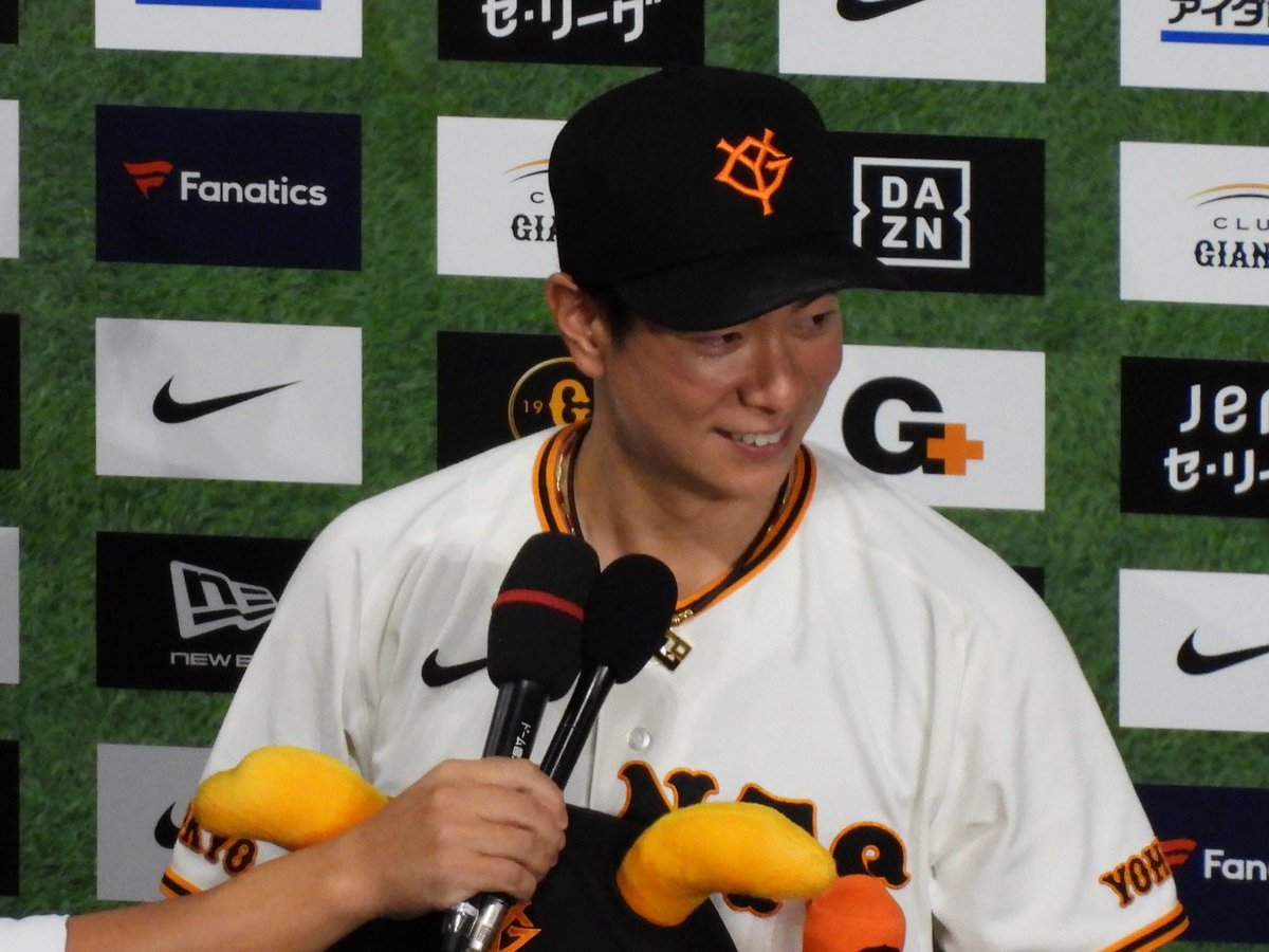 hiyo55_'s tweet photo. 剛さんがジャイアンツに来てくれて、剛さんのいろんなプレーがみれるのが本当に楽しかった🥺楽しそうに野球するところとか、キラッキラの笑顔のヒロインが印象的で、そこも剛さんの魅力だなぁと💭また元気にプレーする姿がみれますように😭🙏

#松本剛 https://t.co/nFiBntwySc