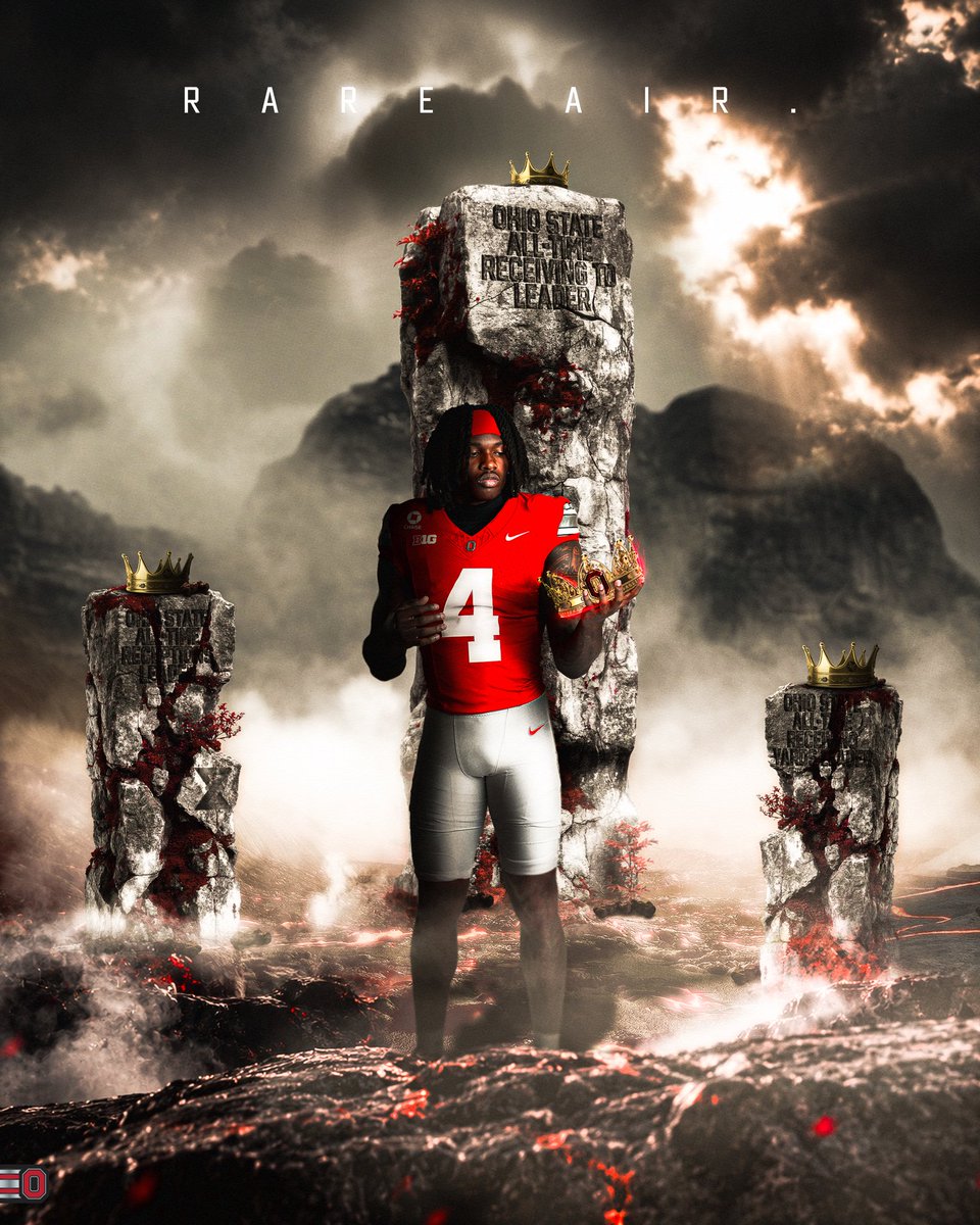 OhioStateFB's tweet photo. RARE AIR @Jermiah_Smith1 

Reception Record ✅
Receiving Yards Record ✅
Touchdowns Record ✅ https://t.co/e2ojUxdIH0