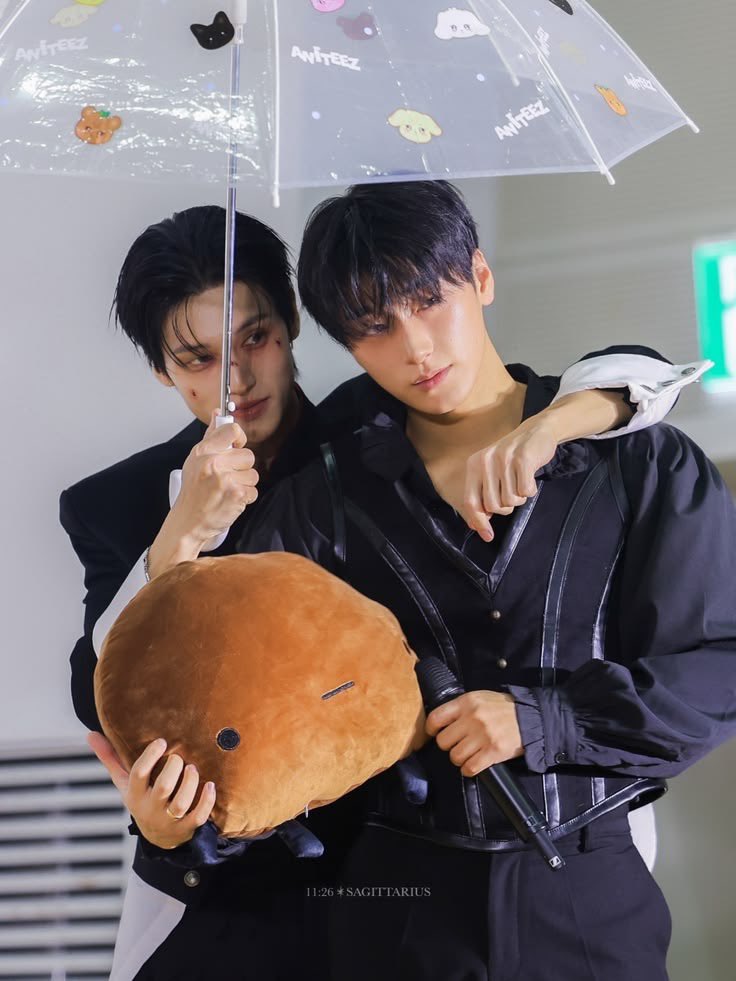 ejqejqw's tweet photo. 좋은 우산 아침☂️✨ https://t.co/dX39eId8vA