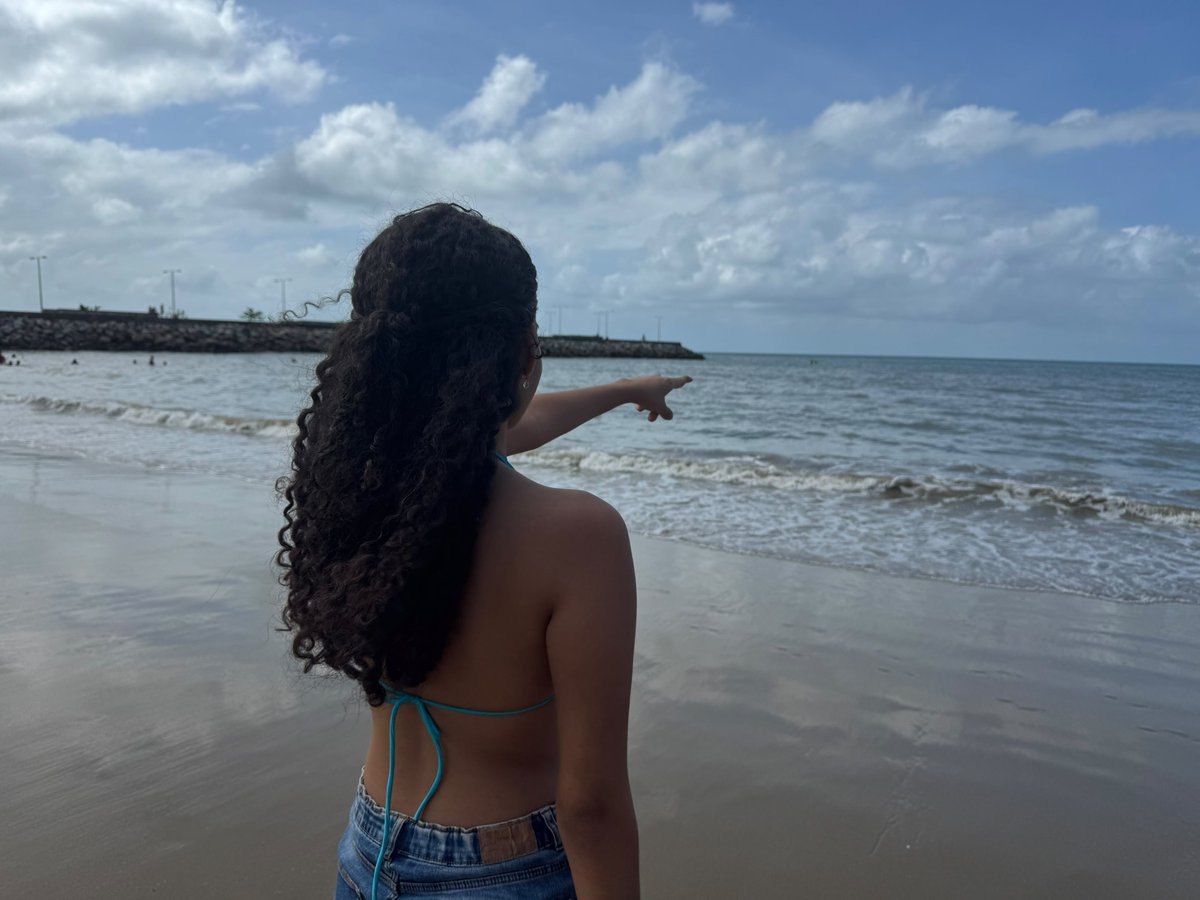 zoldyckdiary's tweet photo. "e do outro lado do mar, tem liberdade" https://t.co/ZKESDq8eRa