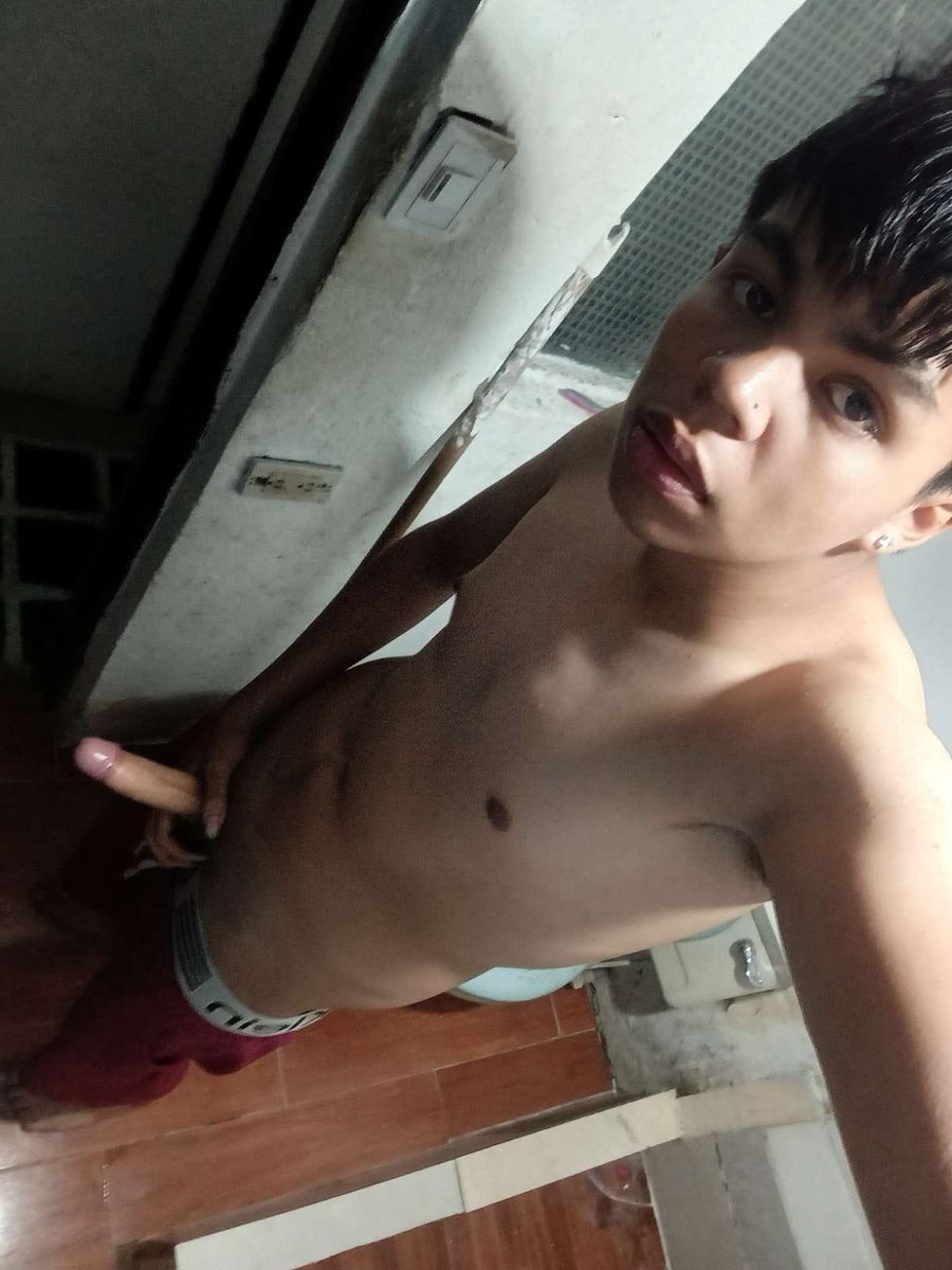 ChicoArisco's tweet photo. 22 años hetero sexual https://t.co/TsbjqErYP0