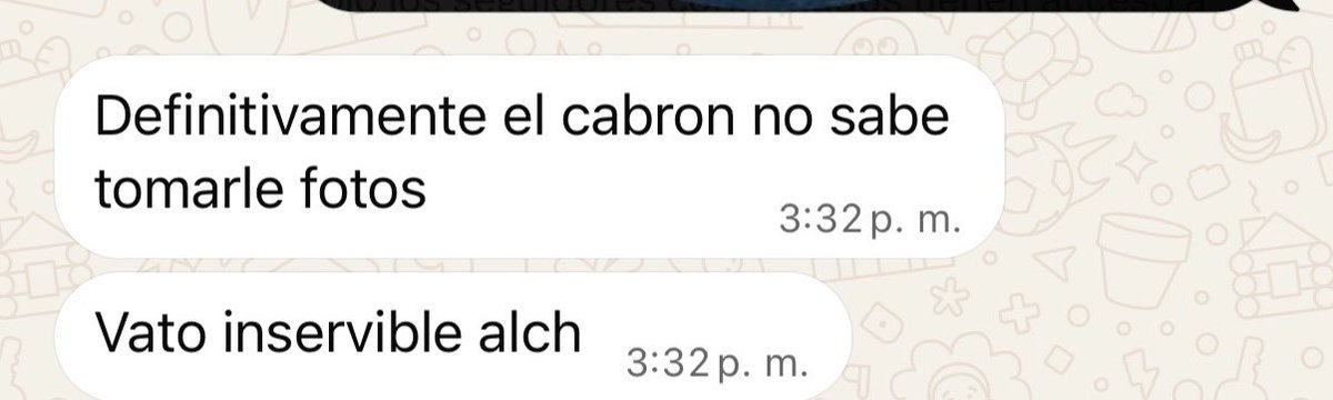 LeoRguez_'s tweet photo. Es que sí está muy dlv la foto que tuvo que salir solo en un rincón y además el agua se ve bien sucia no mmn https://t.co/UPCkdtHDeP