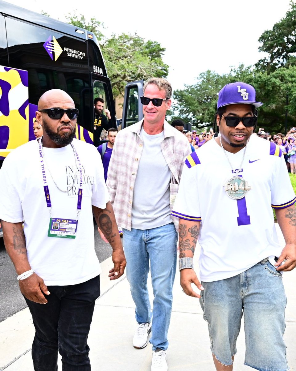LSUfootball's tweet photo. Coach Webbie reporting for duty 

@OfficialWebbie https://t.co/DP4kQS4ws0