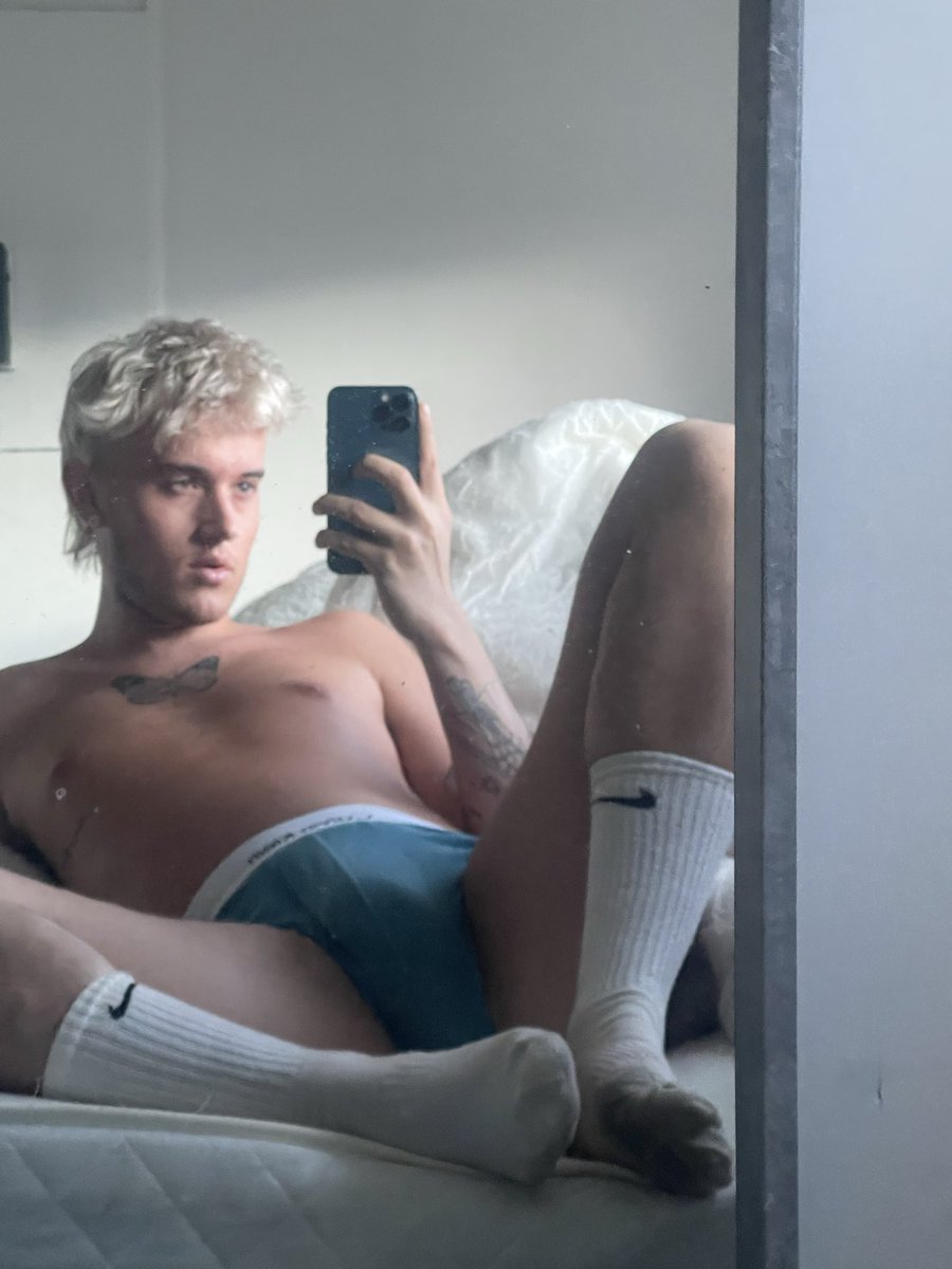 stephenatnight's tweet photo. who's gonna clean them for me #feet #feetworshi̇p #socks #gay https://t.co/G897TF7siv