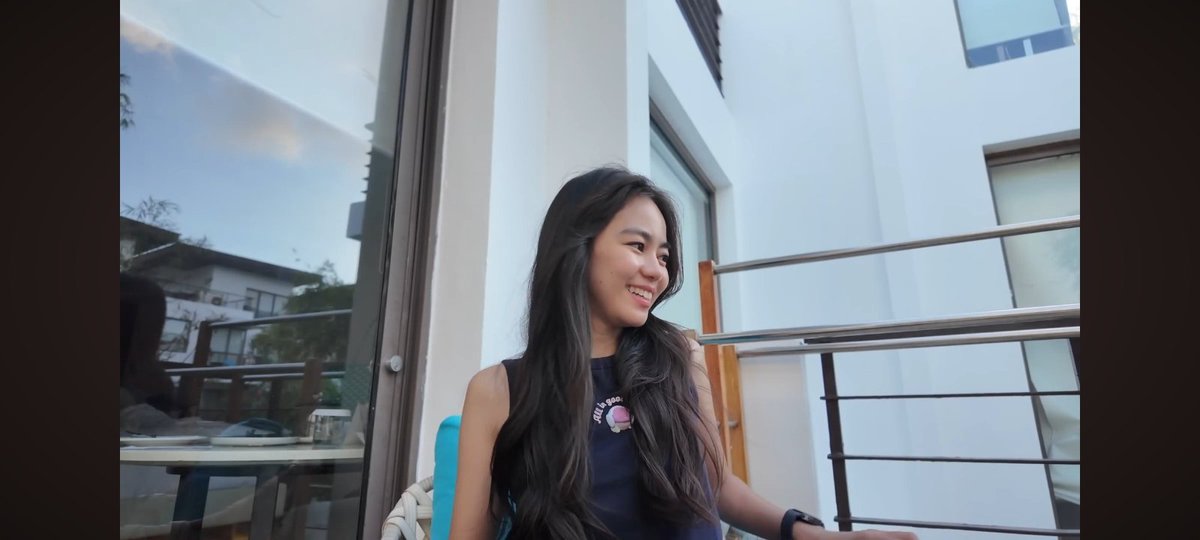 abcefgiloveyou's tweet photo. Ashtine sobrang ganda pag bagong gising. No makeup whatsoever. Di kayang gawin ng iba yan https://t.co/zNyJkeLM9x