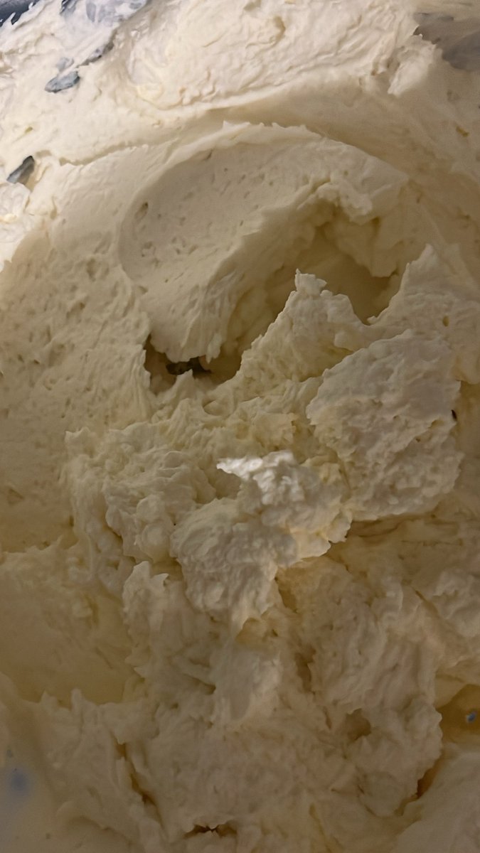 thechuddington's tweet photo. @RICOSHOTMACHINE Do u like my tiramsu cream https://t.co/xCoMm8p5ri