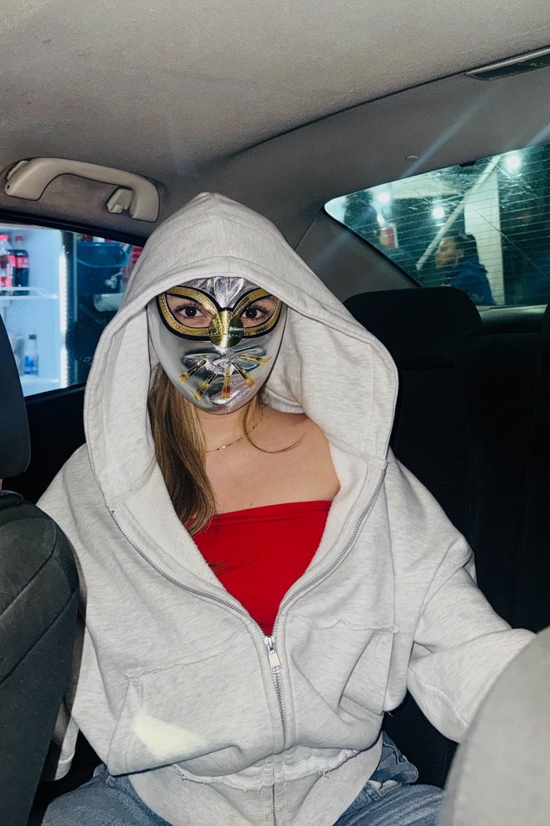 vaalreyess__'s tweet photo. viernes de luchas ⭐️ https://t.co/xXQKxJMfmv