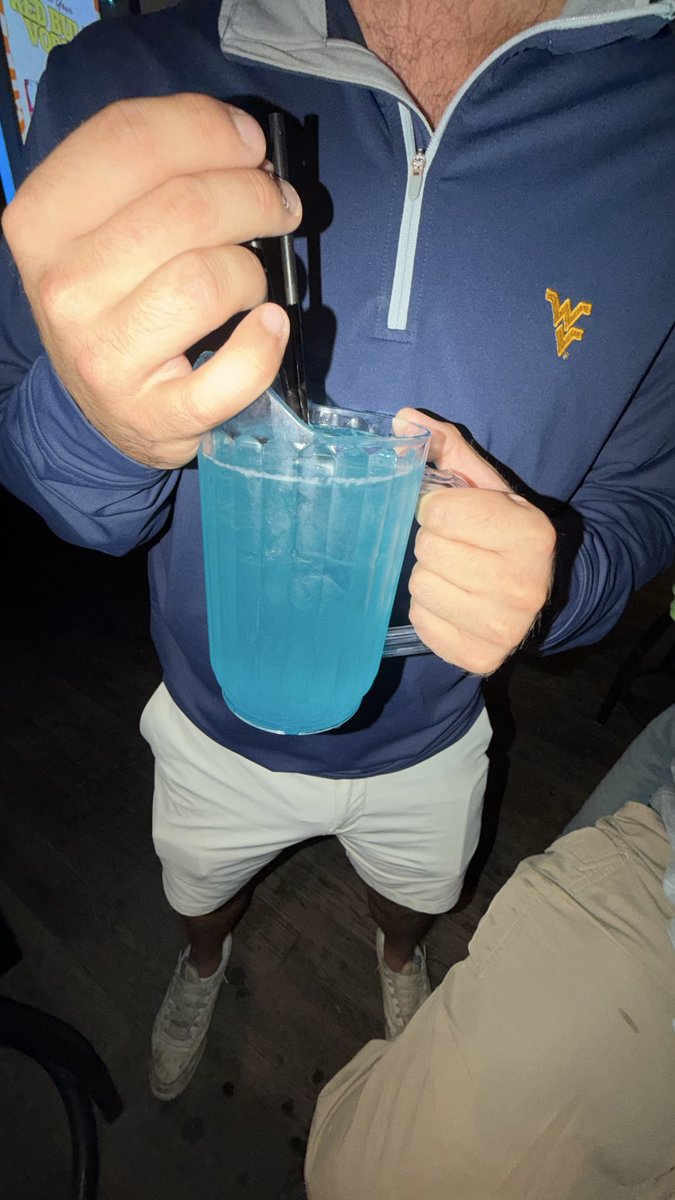 BarryBagzz's tweet photo. @JimmyBagzs x Peter x Trashcan feeling griddy #softedgerichrodblowsmydickoff https://t.co/b5Q0b5YQ2K