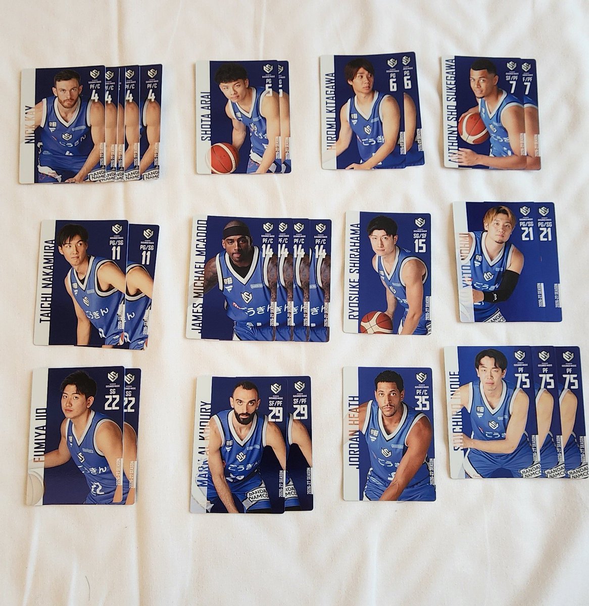 y_77oka_77's tweet photo. 【緩募】
交換買取希望
ウエハースカード
譲 写真の物
求  #77 ノーマル＆サインデータ入り
      #9 ノーマル
      #11 サインデータ入り 
      1枚 100円で買取でも大丈夫です

本日会場にいます
ご希望の方はお声がけください
 #島根スサノオマジック https://t.co/OeZMSZa2Cx