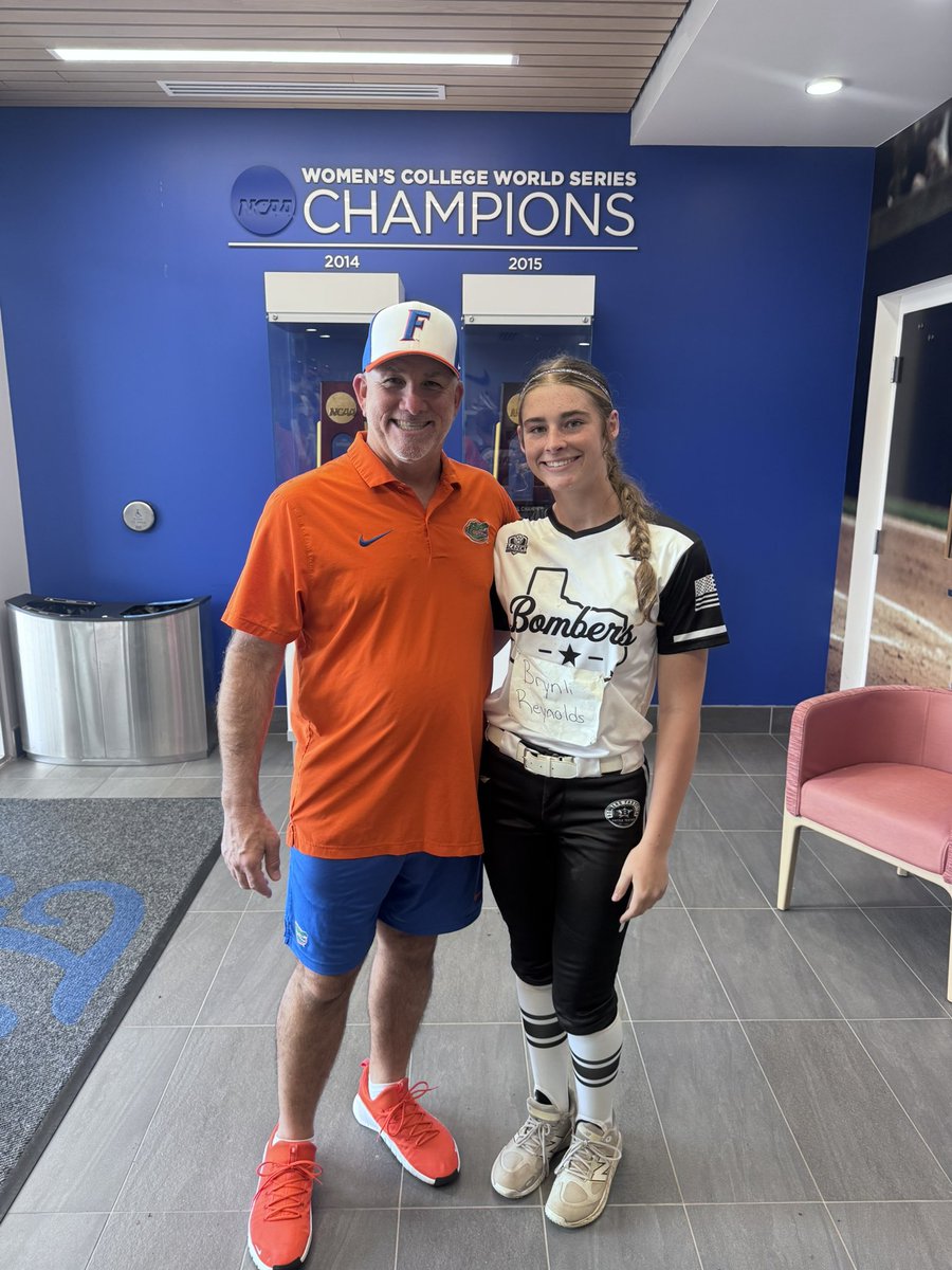 BrynliReynolds's tweet photo. Had a great time in Florida! Was a really fun camp with amazing coaches and super nice campus! Thank you for the invite!

@Coach_AT @_TimWalton @svanbrak @FranEnea10 @KristiMalpass @vasquezmarky @dale_serie @rshawn7520 @16UAcademy https://t.co/Ca0UOSvUgE