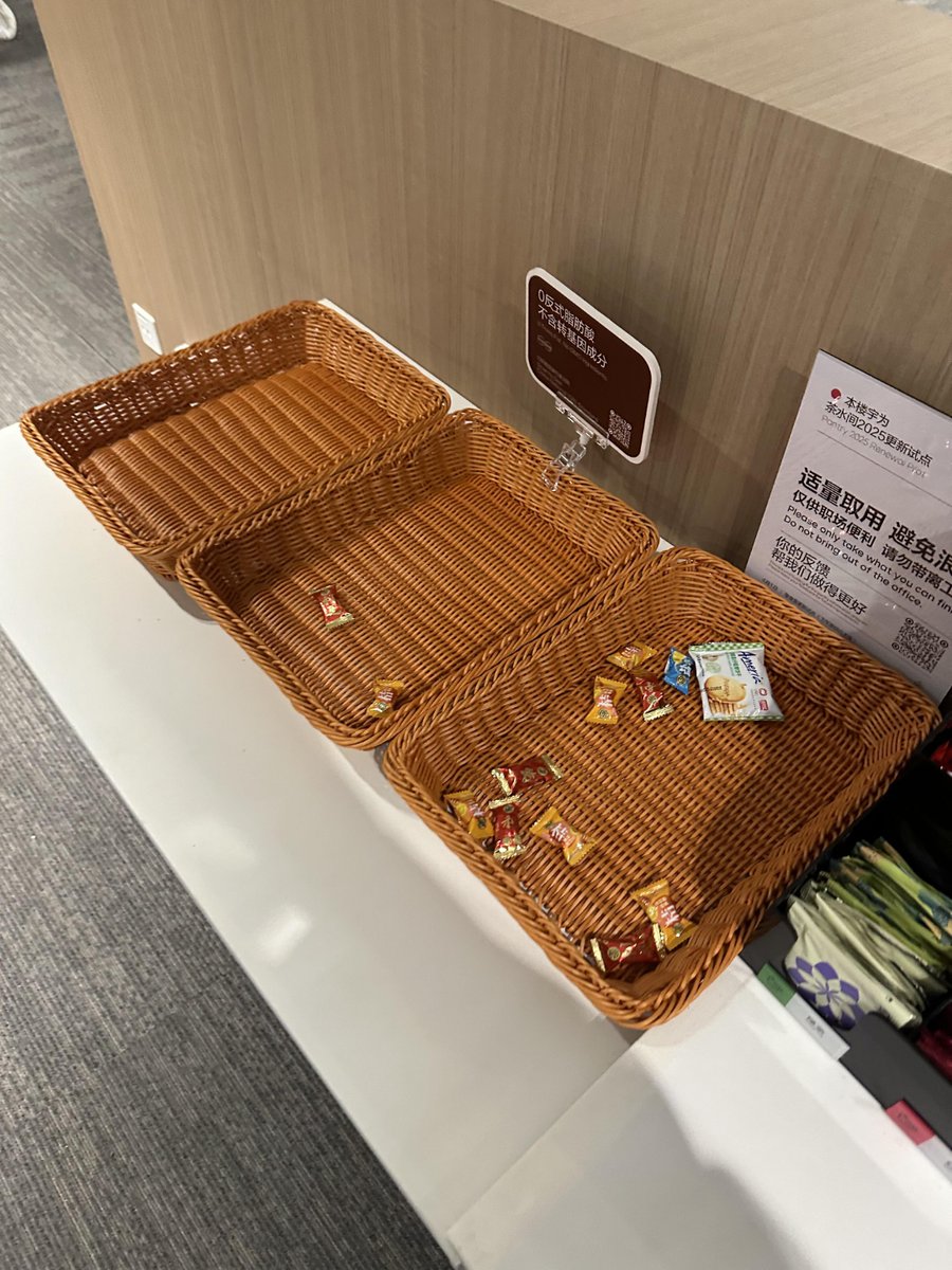 AngelikaBugof's tweet photo. When I tried to hide in the office pantry to eat my hidden birthday snack, I accidentally shut the mini-fridge door on my head. My intern just took a pic and now it’s the team’s new lock screen. Guess the cake was worth it https://t.co/0Uiac0yuGX