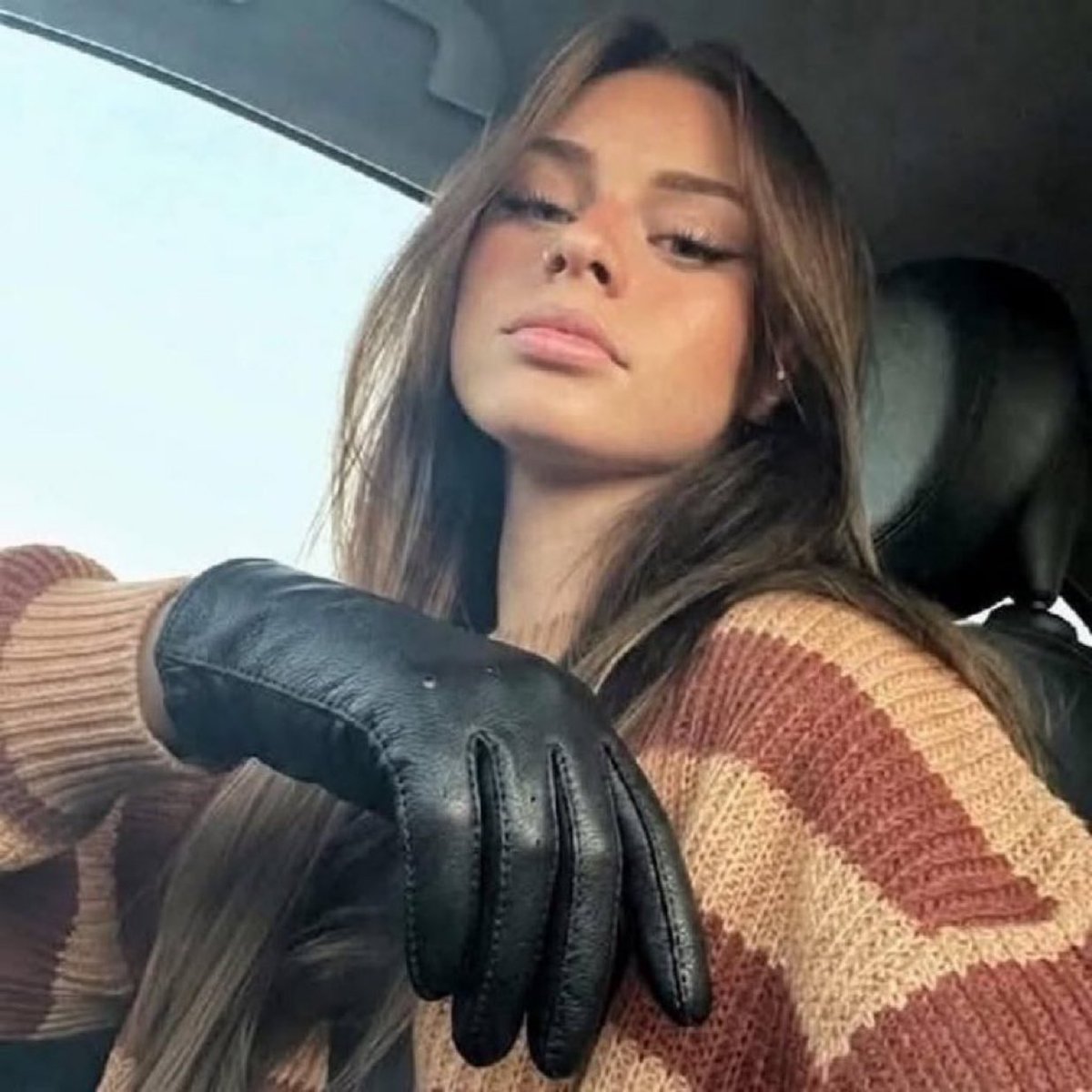Goddesszfs's tweet photo. Where are My glove fetish freaks at?

I know that one look at My hand sends you spiralling

#cuck #cuckold #wankchat #hotwife #nsfw #nsfwtwt #bbc #bnwo #findom #horny #goon #gooner #feargasm #catfish #scam egirls brats https://t.co/MdyxkJeu6U