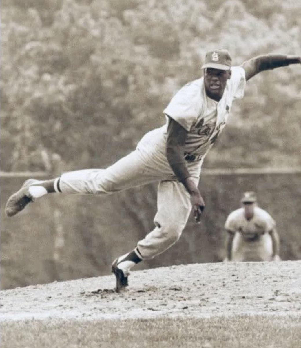 SportsTemBel's tweet photo. @cam2525 @baseballhall @Cardinals @aaronsu 👊🏼 https://t.co/Mw9dW7ZzAl