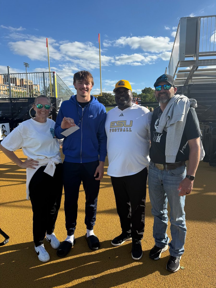 KadeBarton2027's tweet photo. After a great game day visit and conversation with @JesseowJ I’m blessed to receive an offer from emporia state university @Coach_JD38 @CoachRufus42 @PrepRedzoneOK @CoachVonJ @CoachGHiggins https://t.co/tWLnR4opgo
