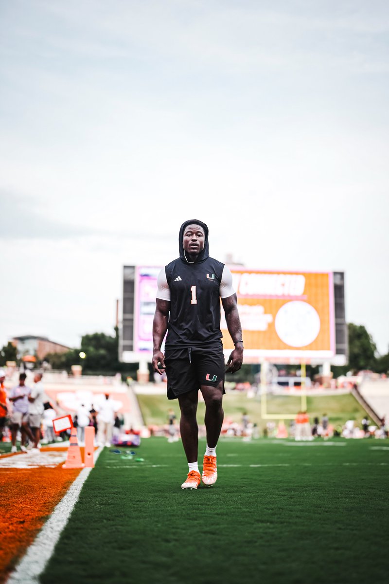 CanesFootball's tweet photo. Focused on one goal. https://t.co/ss0PCDqgai