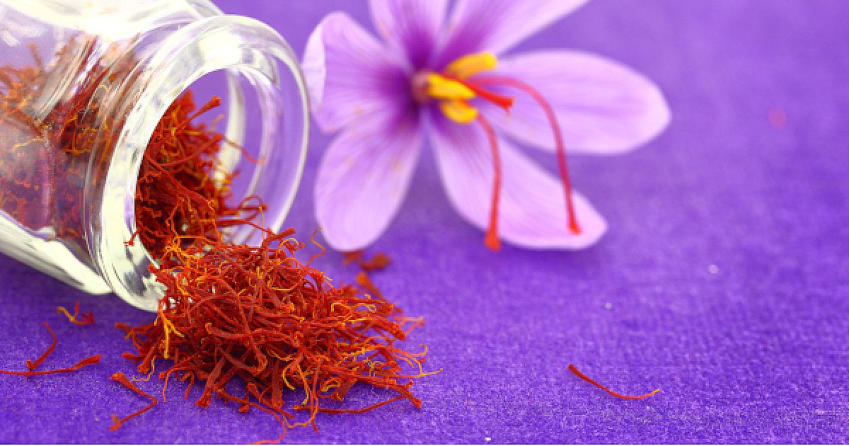 sayerjigmi's tweet photo. 4/ SAFFRON vs PROZAC &amp; LEXAPRO — depression, OCD

6 head-to-head trials. Saffron matched fluoxetine every time, fewer side effects.

2020: 15mg saffron BEAT 10mg Lexapro on Hamilton scores + remission.

2025 meta-analysis, 8 RCTs: saffron = SSRIs.

https://t.co/msWlrsMExx https://t.co/HZtWOQB5Z8