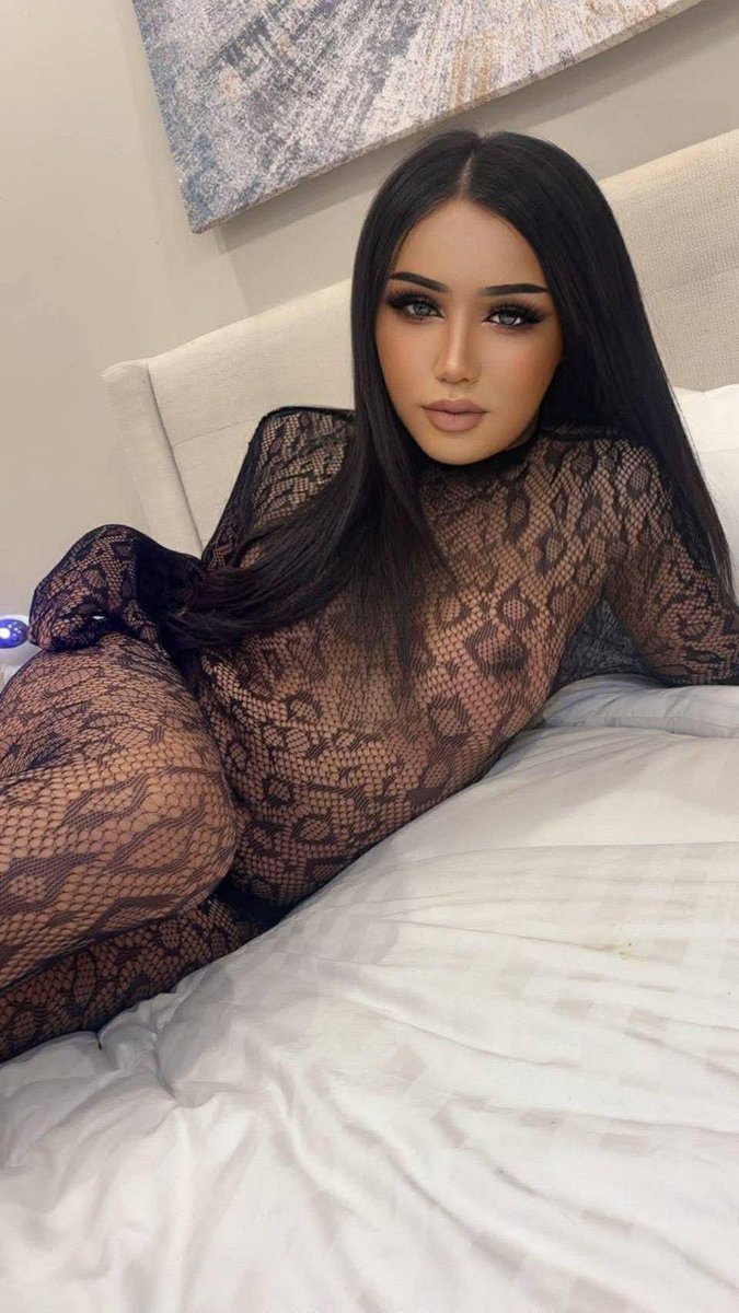 wgsaro's tweet photo. #ladyboy_both_in_jeddah
#jeddah_ladyboy
#ladyboy_jeddah https://t.co/nhdepqVJN7