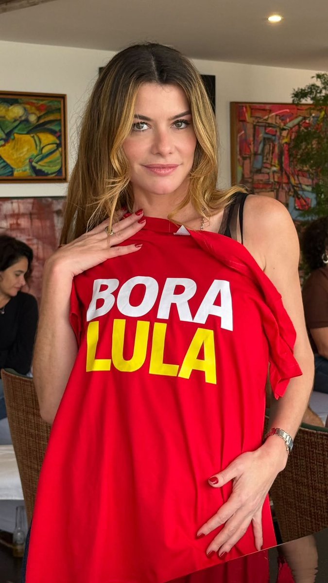 ZAMENZA's tweet photo. Alinne Moraes, sua linda. https://t.co/fXT2xnMvtN