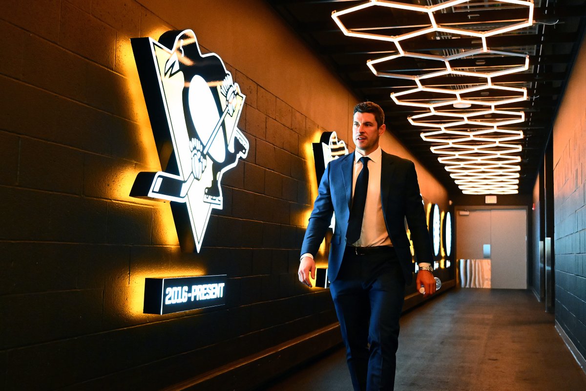 Saturday Sid! 🐧 
 [📷](https://pbs.twimg.com/media/HTvTZkOakAAwDIB.jpg) https://pbs.twimg.com/media/HTvTZkOakAAwDIB.jpg https://pbs.twimg.com/media/HTvTZkOakAA