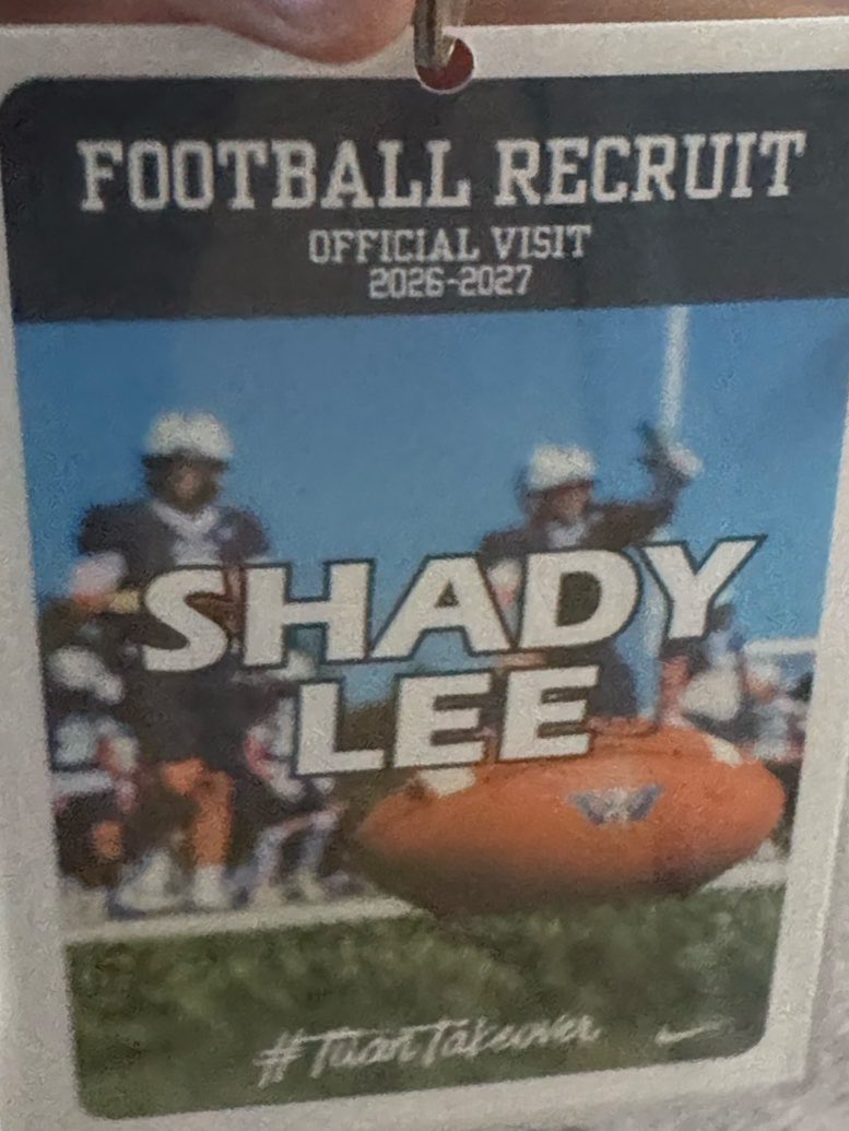 shady_80wr's tweet photo. I had a great time at @WCtitansFB Thank you @QBCoachWhite for taking the time to have me on campus and letting me come on a visit. https://t.co/ZuBpjtoGbm