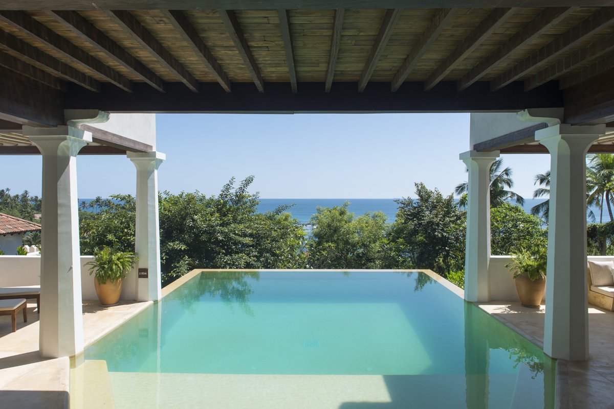 VillasSri's tweet photo. Wake up to breathtaking ocean views at a stunning coastal retreat in Weligama, featuring an infinity pool, elegant bedrooms, a private yoga studio and a rooftop terrace.
https://t.co/y10QmL4sy3
#SriLankaTravel #LuxuryVillas #Weligama #BeachVilla #SriLankaVacation https://t.co/t1RDZv7epL