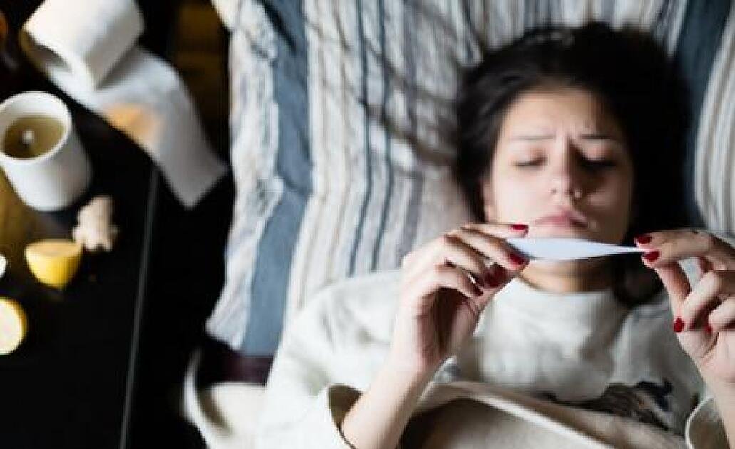 sayerjigmi's tweet photo. 8/ ECHINACEA + ELDERBERRY vs TAMIFLU — flu

Double-blind, Curr Ther Res 2015.

Recovered by day 10:
Herbs: 90.1%
Tamiflu: 84.8%

Fewer complications &amp; side effects.

Govts stockpiled billions in Tamiflu. Cochrane: it saves ~half a day. Elderberry: $12.

https://t.co/ch2Bq2a8mv https://t.co/wIgK9W929f