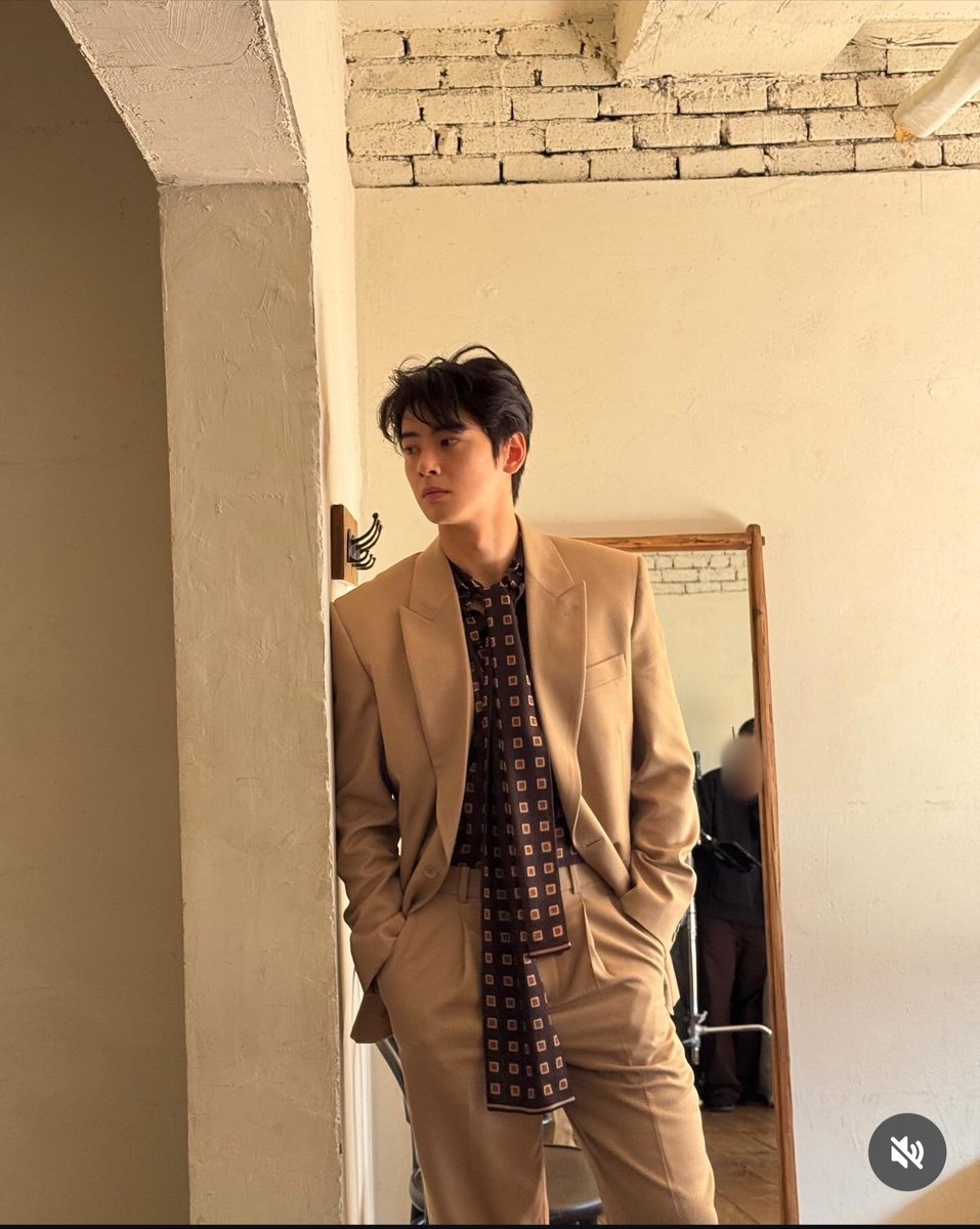 yehusmar's tweet photo. CHA EUNWOO ÍCONO DE LA MODA 
#ChaEunwooFashionMoments
#CHAEUNWOO #채은우 https://t.co/gZmKa6TF0m