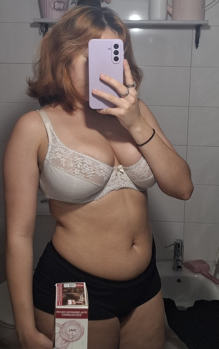 cin4m0nroll's tweet photo. say goodbye to the ginger hair dying it rn https://t.co/Lq0KP8Fpm6