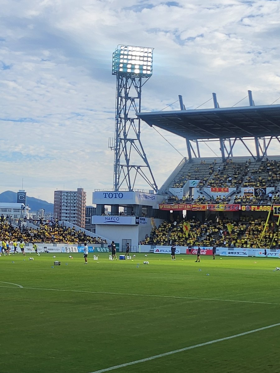 mimi36770943's tweet photo. 昨日は花火目当てで初めてのスタジアム⚽️行ってきた
全然興味なかったけどプロの試合は面白かった！ https://t.co/A8OcINkvNr