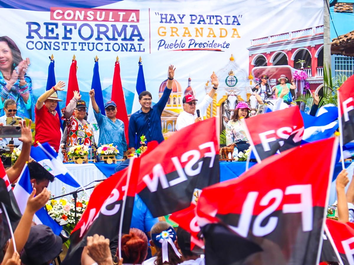PrensaPopulr's tweet photo. 🇳🇮 Desde #Granada, familias participaron en la sesión legislativa de consulta sobre la propuesta de #Reforma Constitucional “Hay Patria”, compartiendo sus aportes y propuestas durante este proceso. 👥🎤 https://t.co/NpObhebD4o