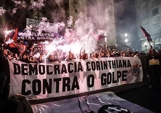 padfootlecter's tweet photo. o voto é secreto mas eu sou corintiano https://t.co/CRf7WfM76o