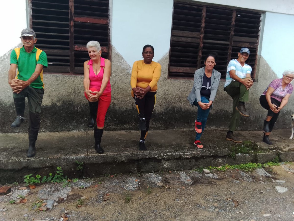 GuaneInder's tweet photo. #InderGuane 
Llegan las fotos del Plan turquino por el día internacional del adulto mayor, por el profesor Idael Hernández Pérez. 
#CubaActivaySaludable https://t.co/WSmAayJfja