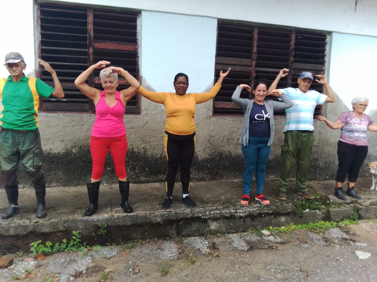 GuaneInder's tweet photo. #InderGuane 
Llegan las fotos del Plan turquino por el día internacional del adulto mayor, por el profesor Idael Hernández Pérez. 
#CubaActivaySaludable https://t.co/WSmAayJfja