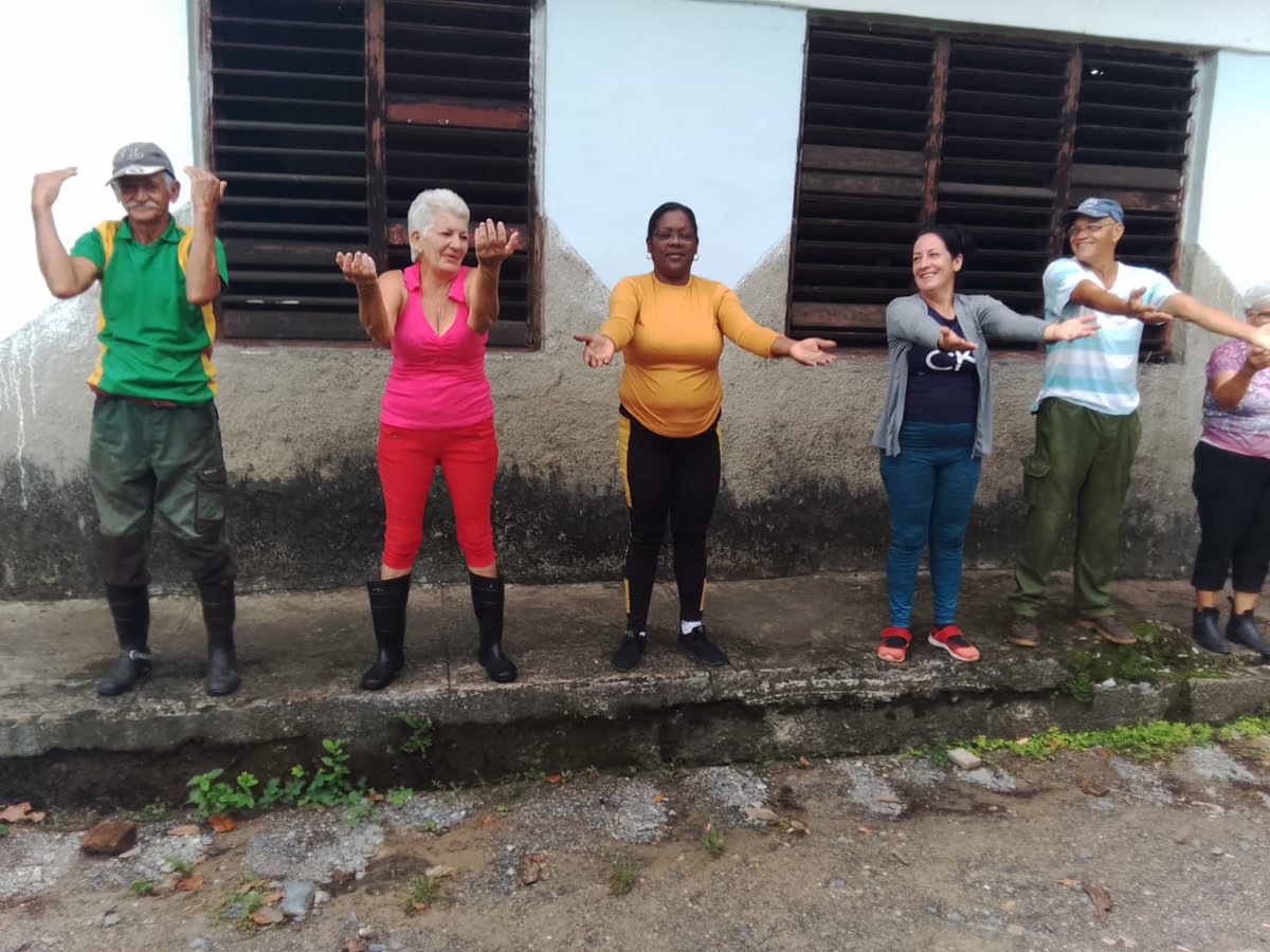 GuaneInder's tweet photo. #InderGuane 
Llegan las fotos del Plan turquino por el día internacional del adulto mayor, por el profesor Idael Hernández Pérez. 
#CubaActivaySaludable https://t.co/WSmAayJfja